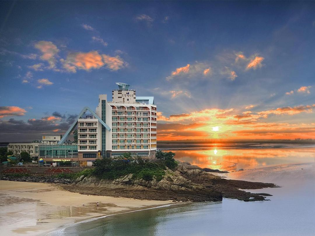Mohang Haenaru Family Hotel Buan Esterno foto