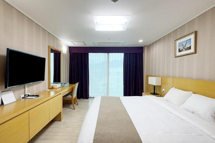 Mohang Haenaru Family Hotel Buan Camera foto