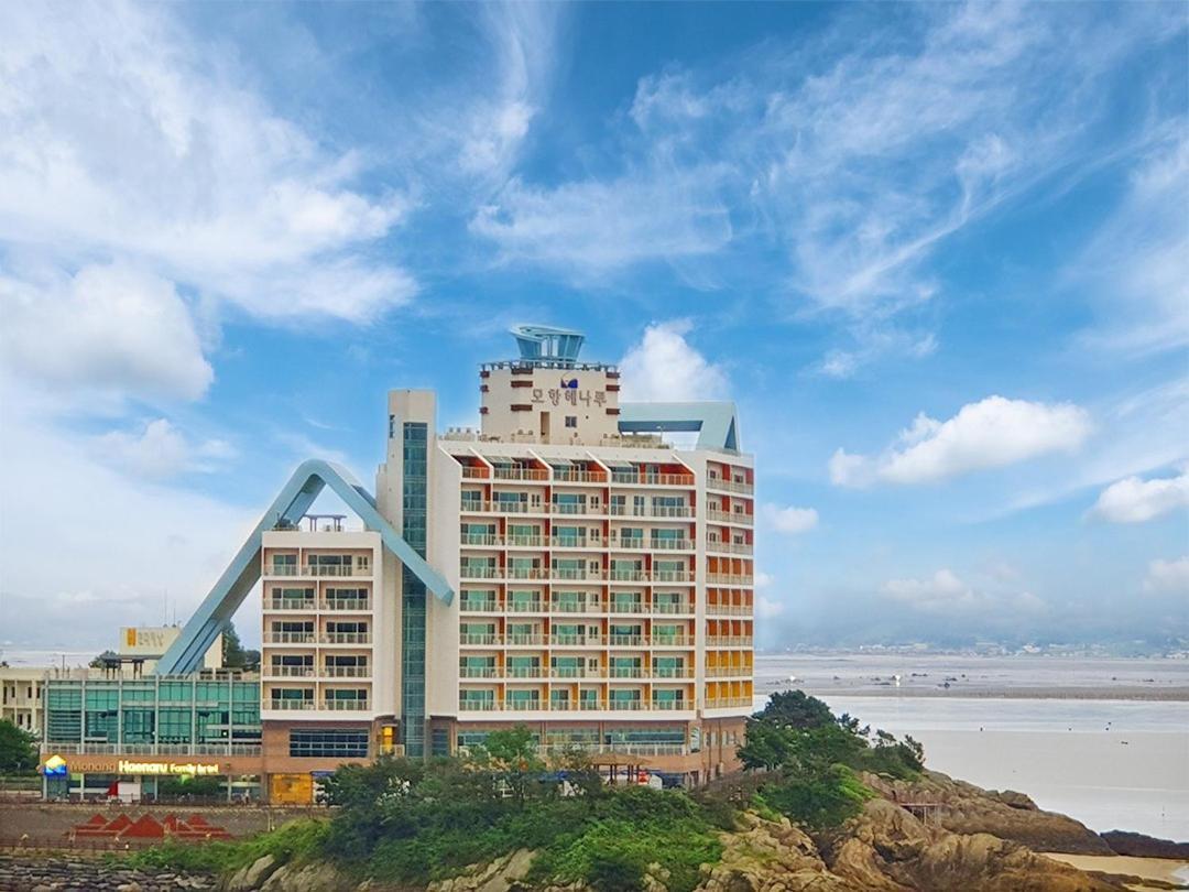 Mohang Haenaru Family Hotel Buan Esterno foto