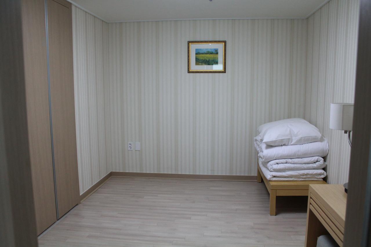 Mohang Haenaru Family Hotel Buan Esterno foto