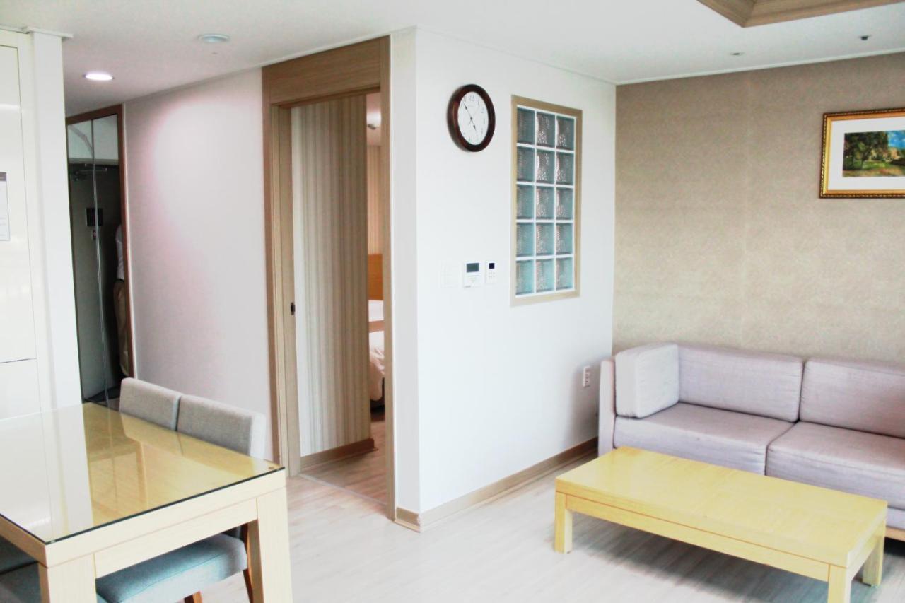 Mohang Haenaru Family Hotel Buan Esterno foto